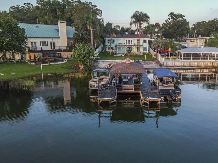Lakefront Duplex With Pontoon Boat 2 Bedroom Home 마운트도라 외부 사진