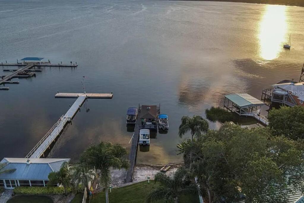 Lakefront Duplex With Pontoon Boat 2 Bedroom Home 마운트도라 외부 사진
